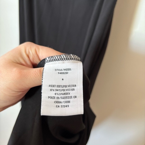 āØš¤Terra Nostra Elegant Black and Brown Off-Shoulder Dress⨠- Picture 4 of 5